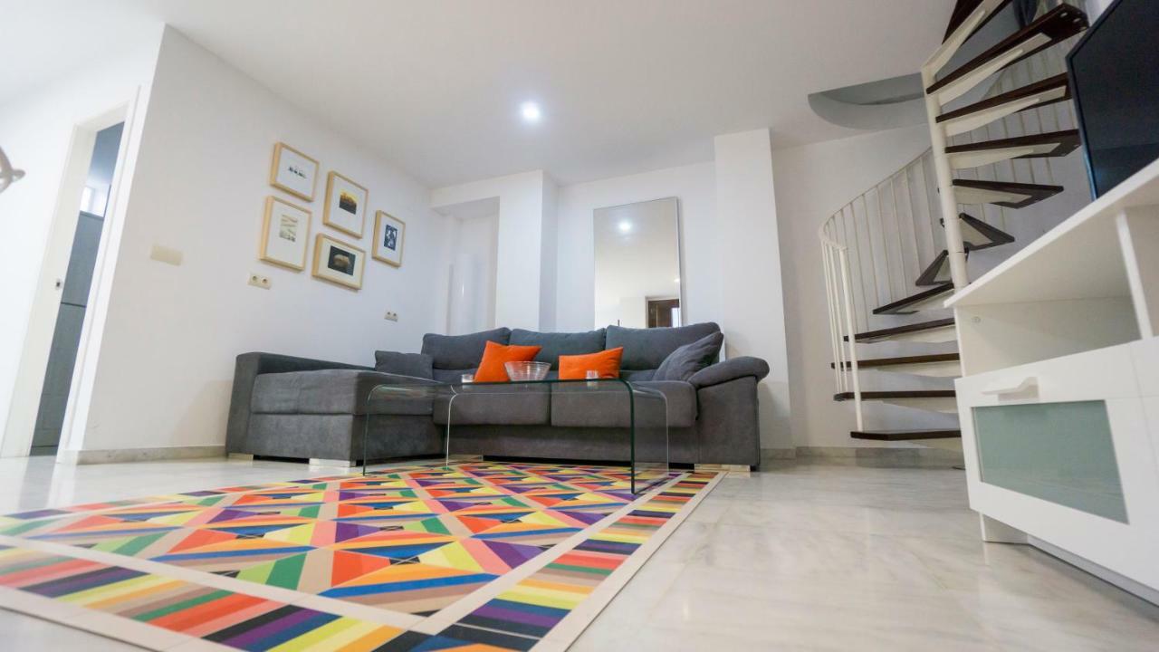 Rentalsevilla Espacioso Duplex En La Puerta Real Exteriör bild