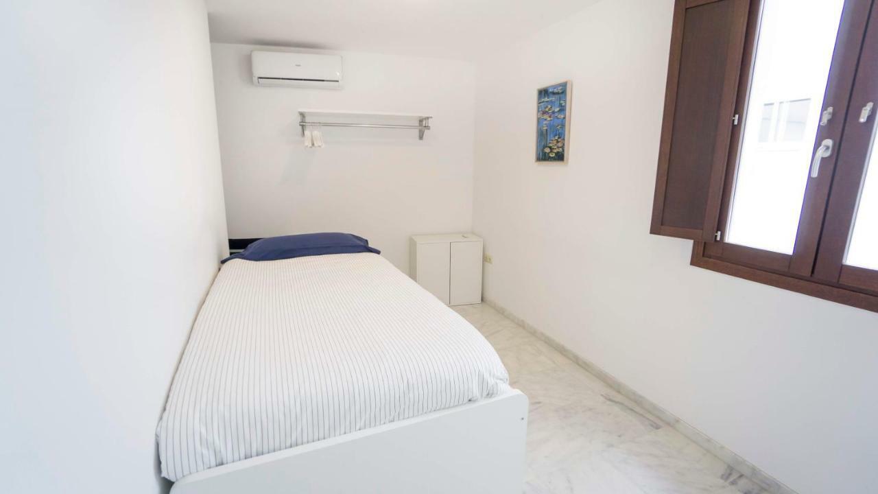Rentalsevilla Espacioso Duplex En La Puerta Real Exteriör bild